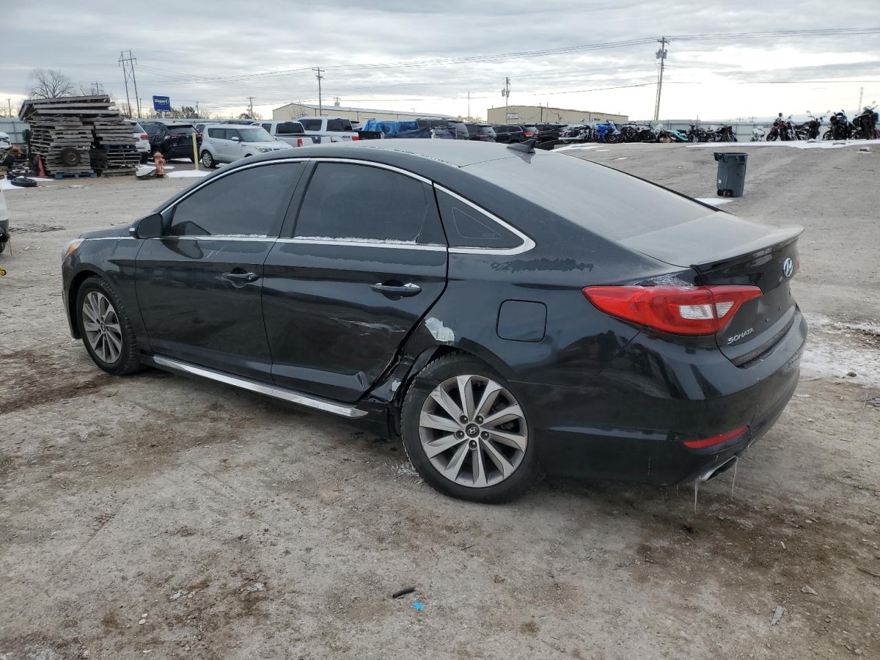 2015 Hyundai Sonata - Image 2