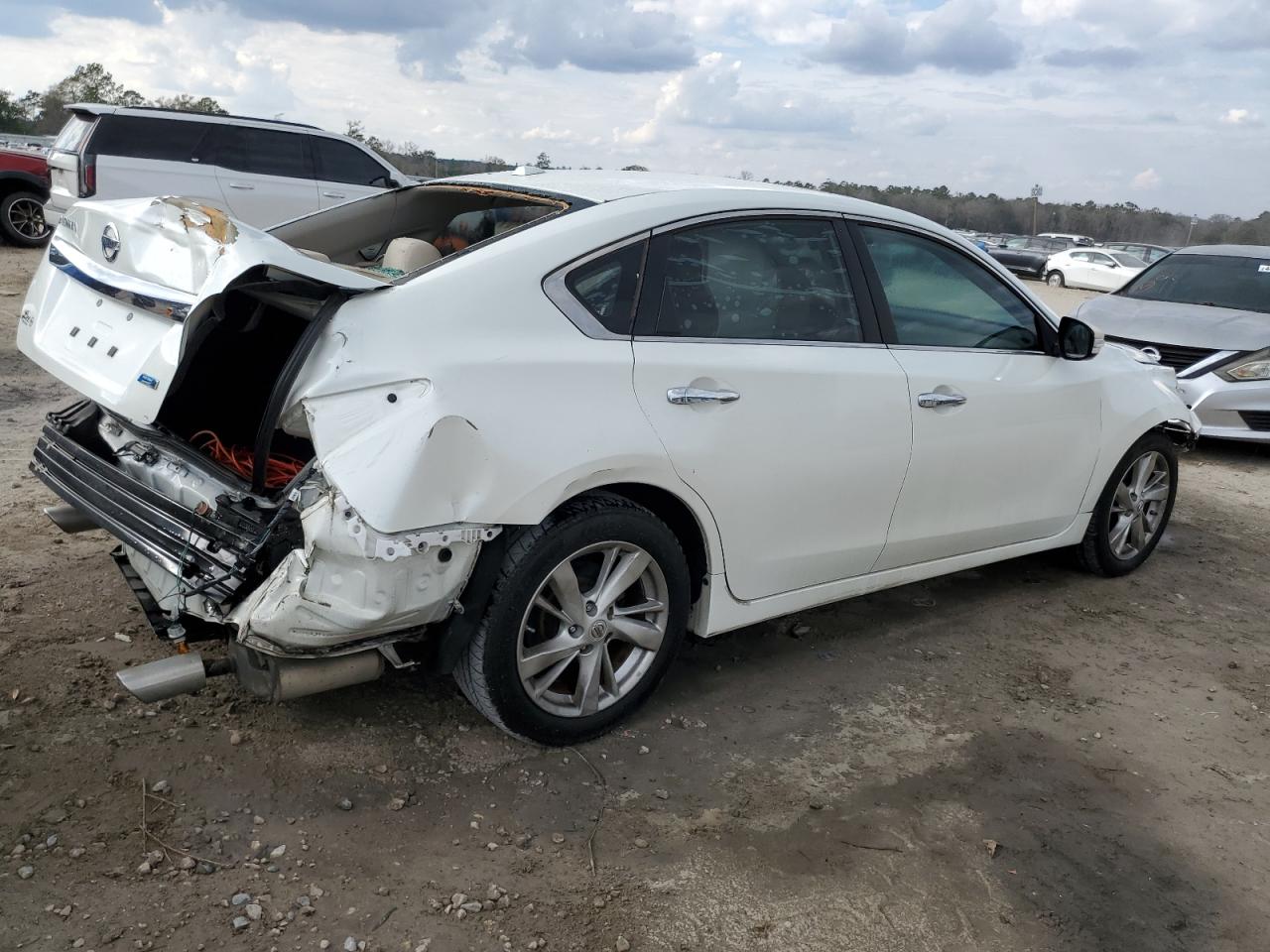 2014 Nissan Altima - Image 3