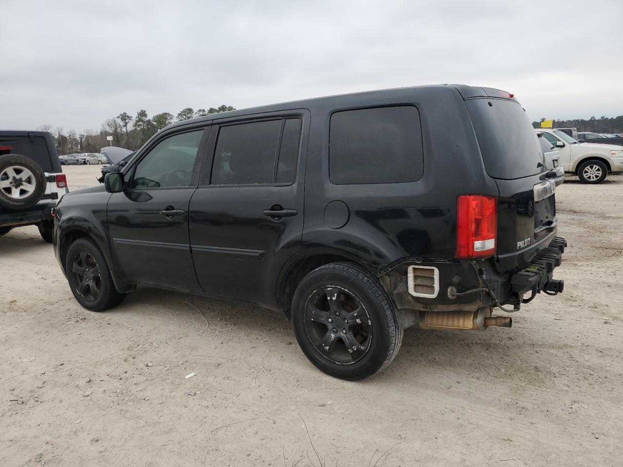 2015 Honda Pilot - Image 2