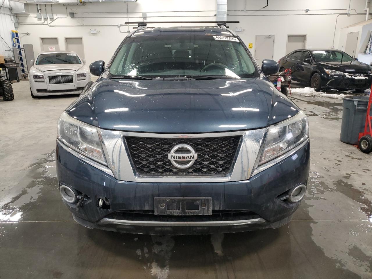 2014 Nissan Pathfinder - Image 5