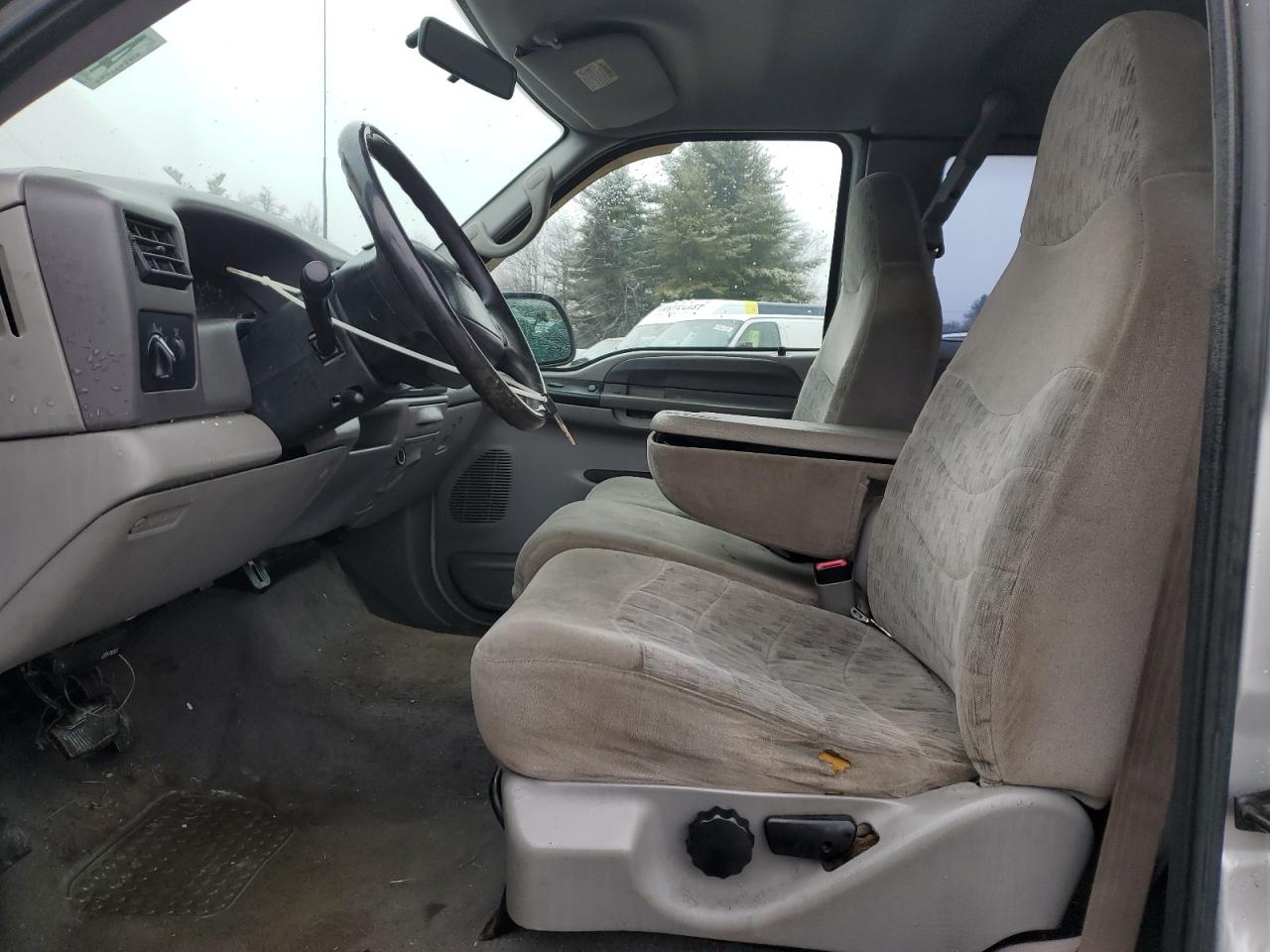 2000 Ford F250 - Image 7