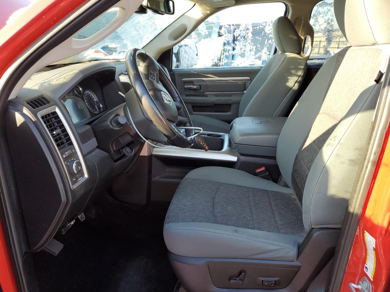2016 RAM 1500 - Image 7