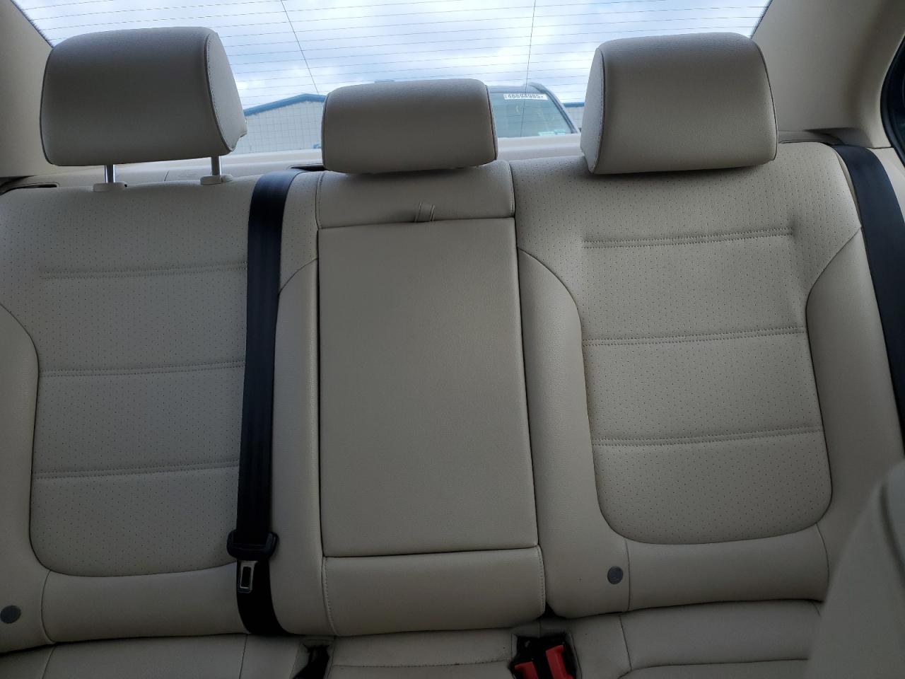 2017 Volkswagen Jetta - Image 10