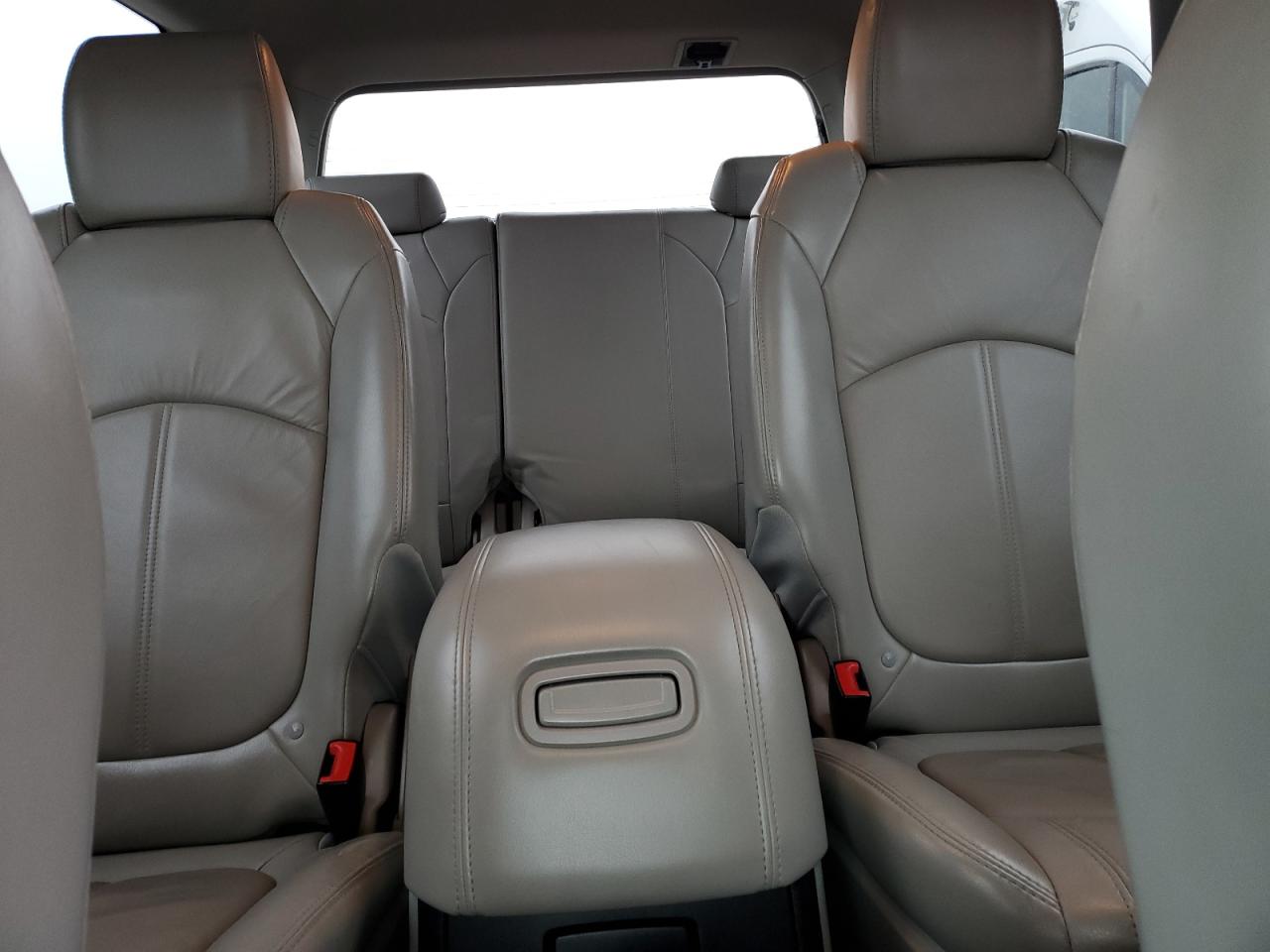 2012 GMC Acadia - Image 10