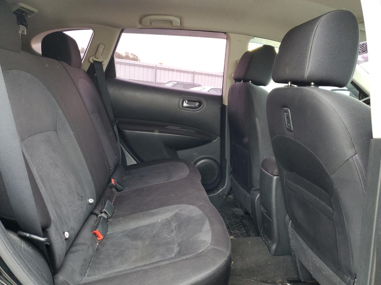 2015 Nissan Rogue - Image 11