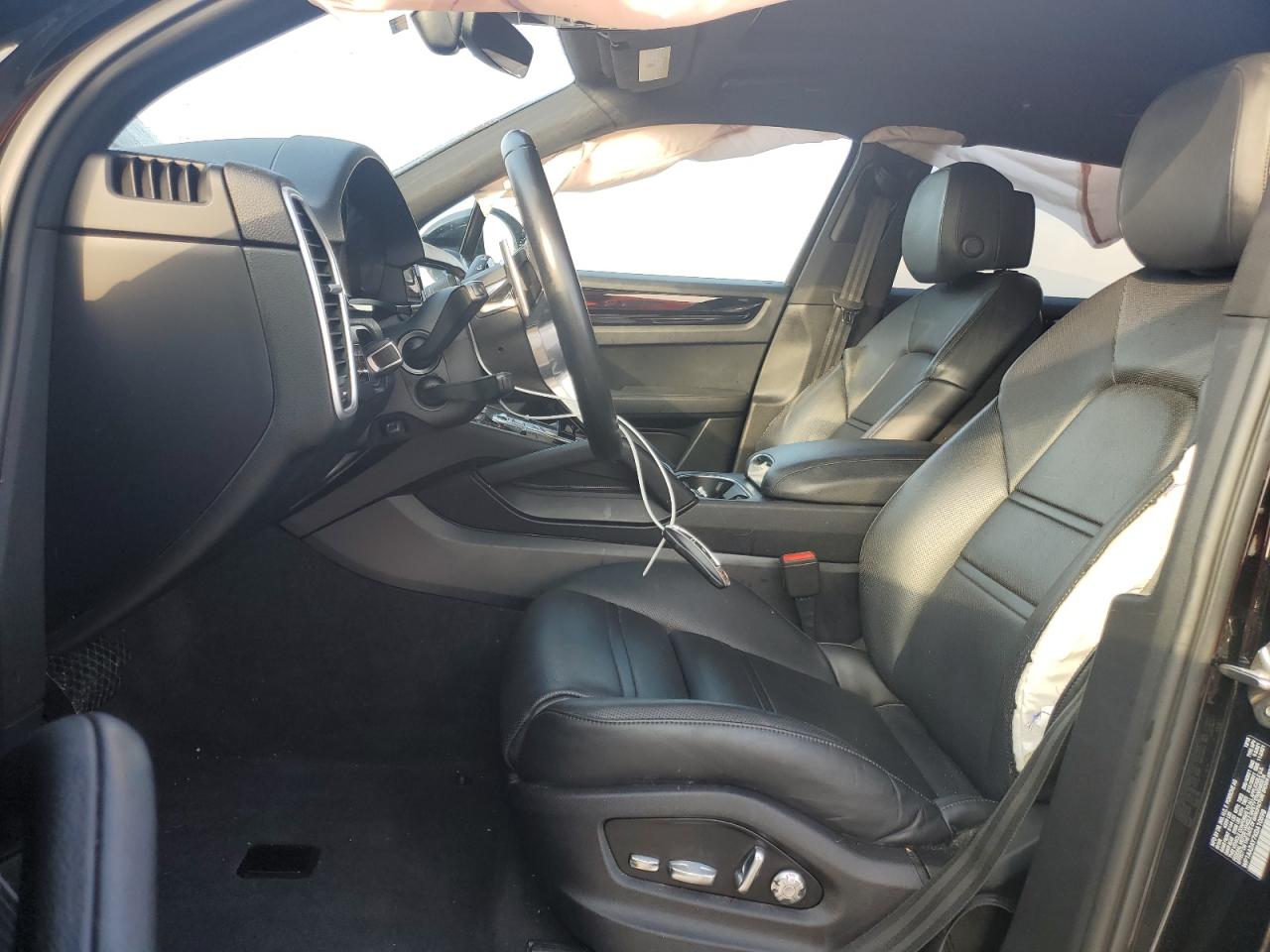2019 Porsche Cayenne - Image 7