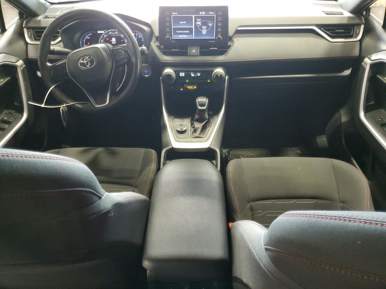 2021 Toyota RAV 4 - Image 8