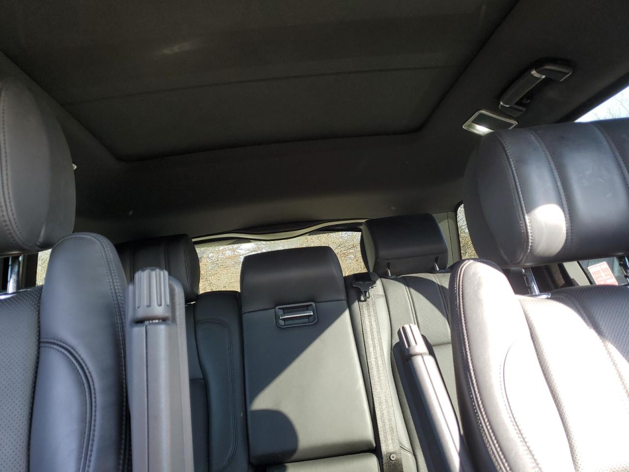 2017 Land Rover Range Rover - Image 10