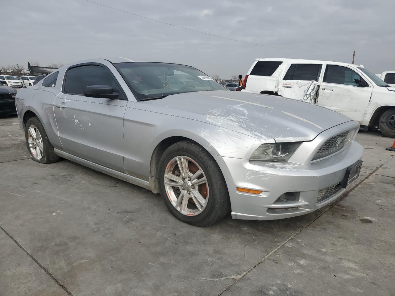 2013 Ford Mustang - Image 4