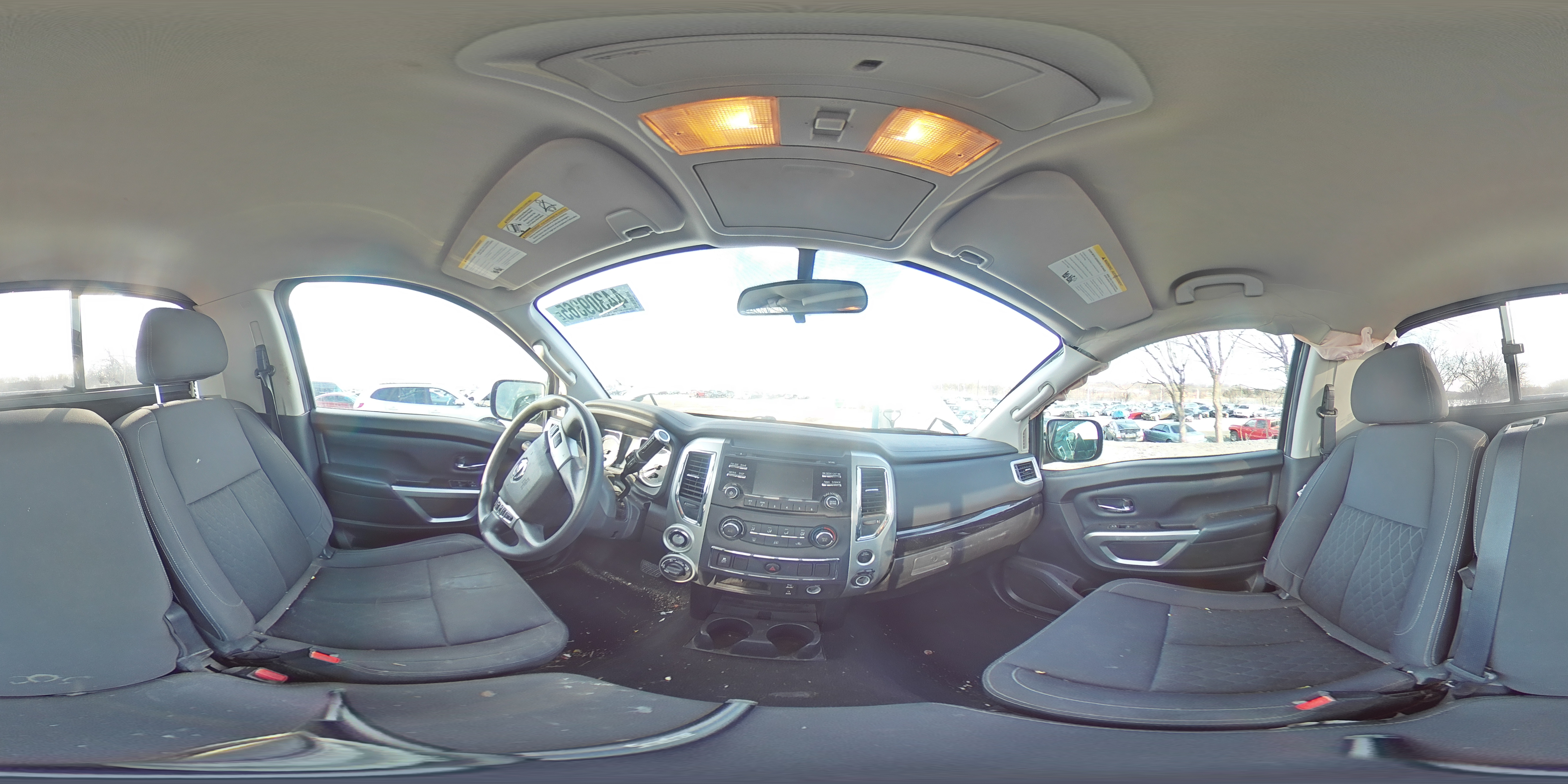 2017 Nissan Titan - Image 13