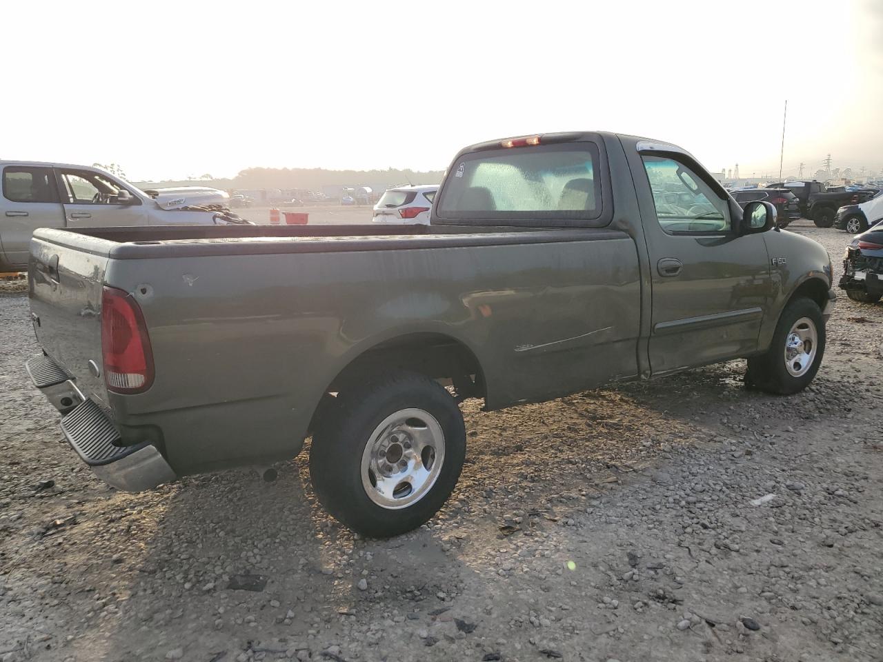2002 Ford F-150 - Image 3