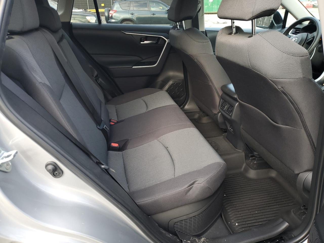 2T3RWRFV7RW240216 TOYOTA RAV4 2024