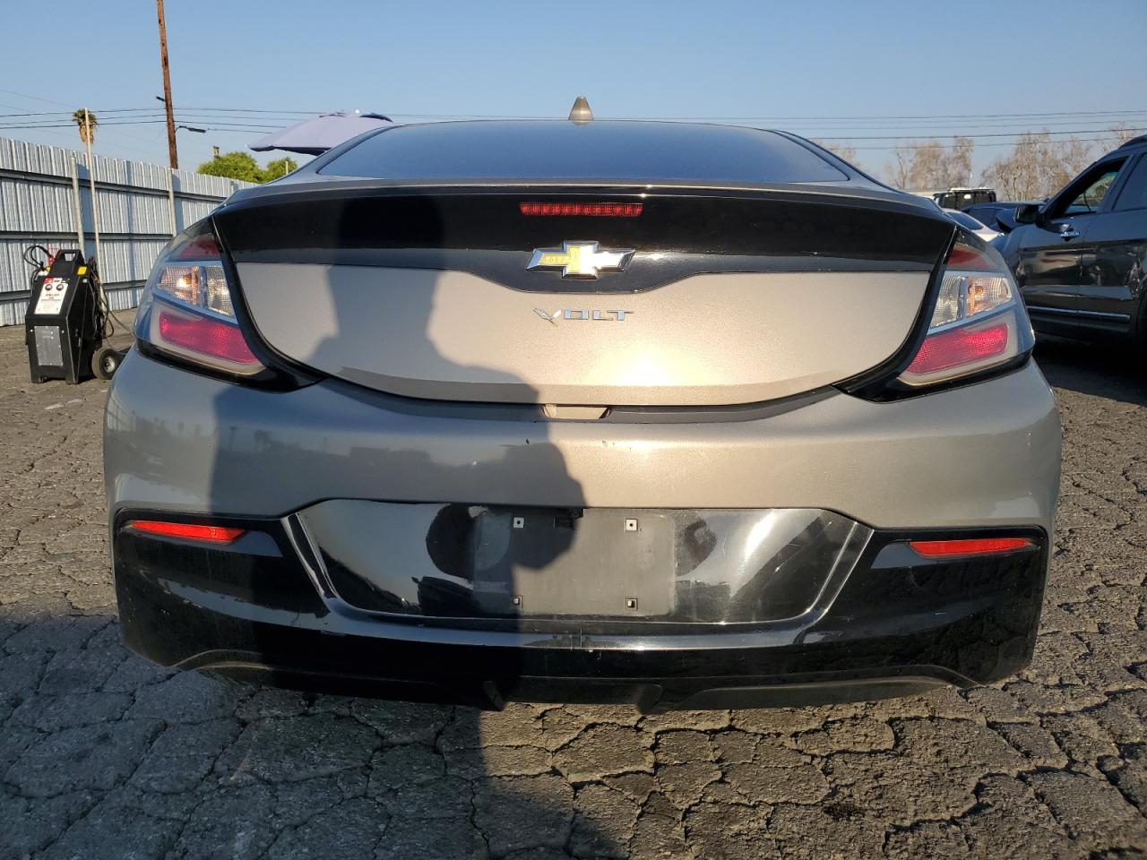 2017 Chevrolet Volt - Image 6