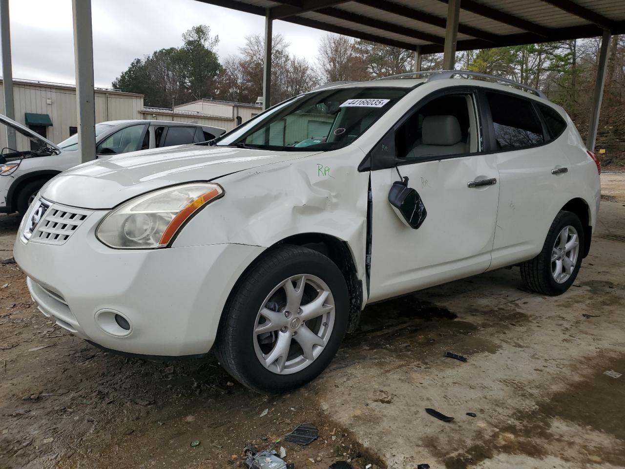 2010 Nissan Rogue - Image 1