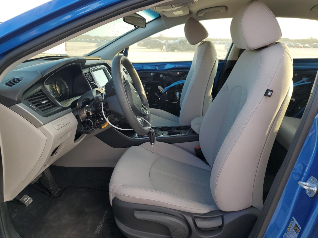 2018 Hyundai Sonata - Image 7
