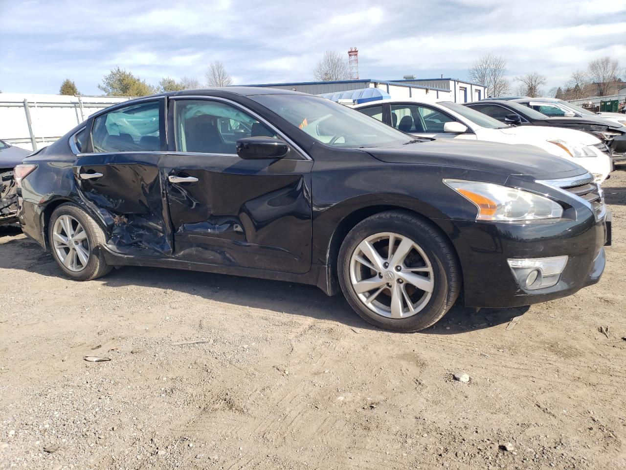 2015 Nissan Altima - Image 4