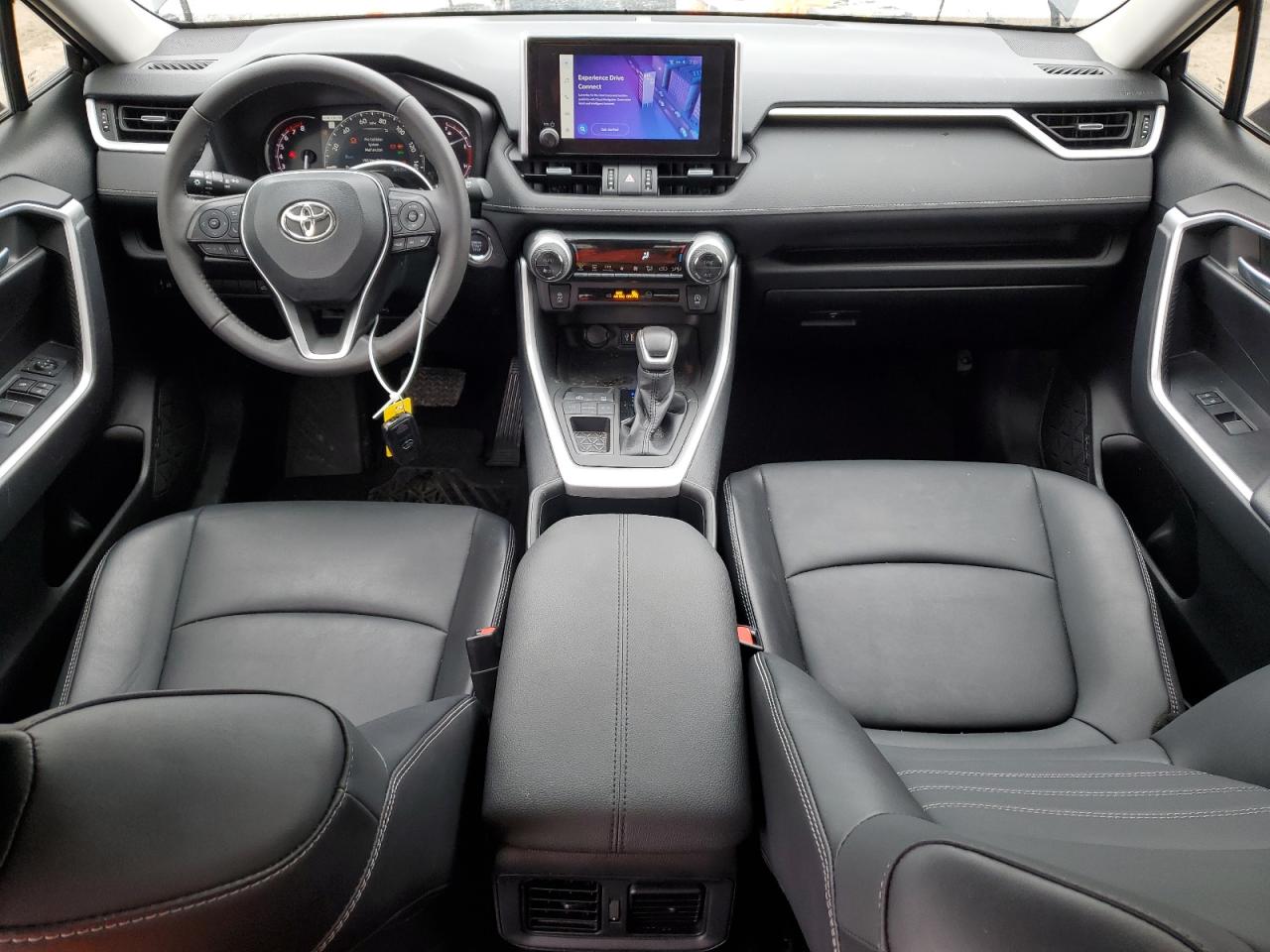 2023 Toyota RAV 4 - Image 8