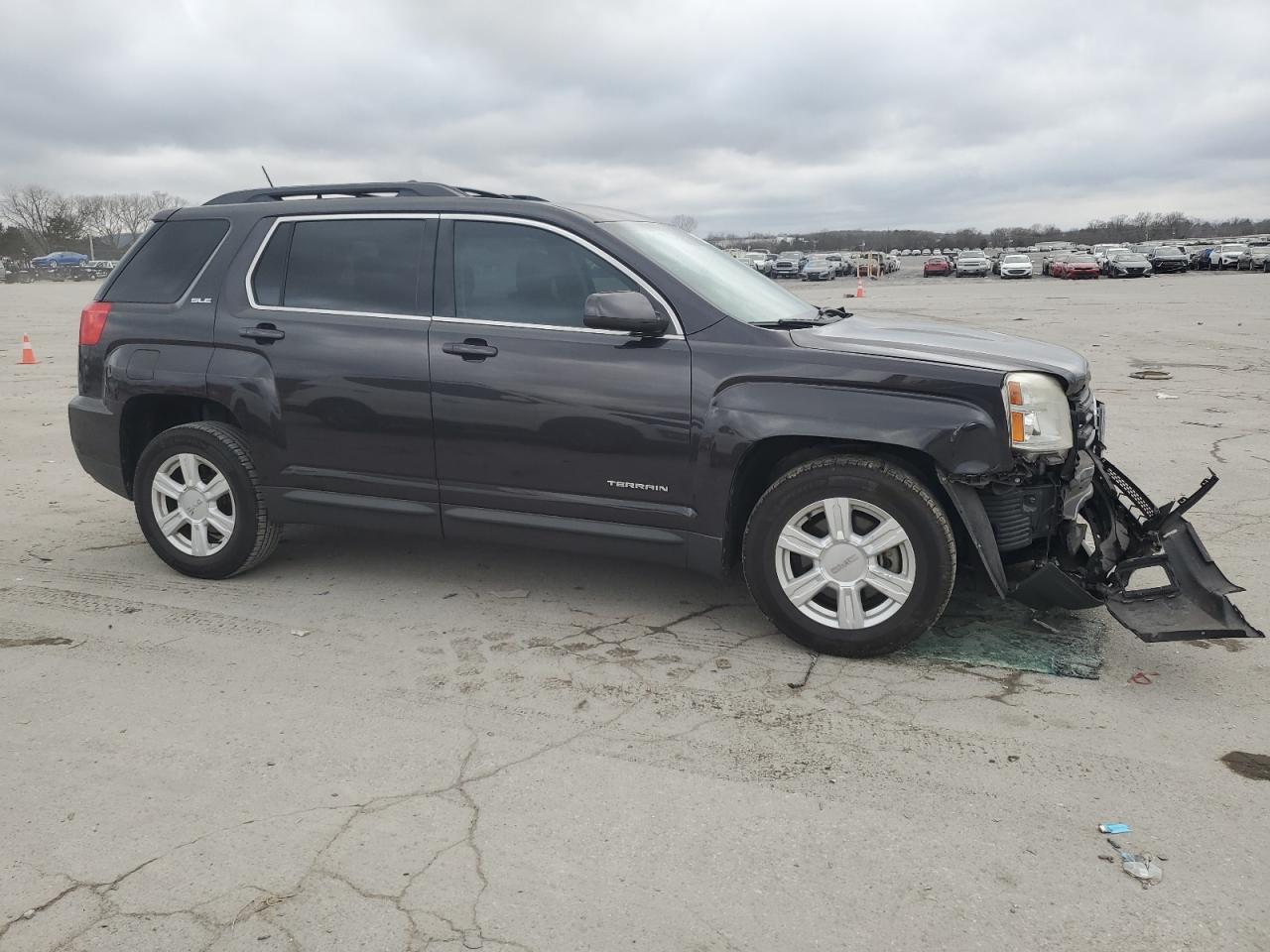 2016 GMC Terrain - Image 4
