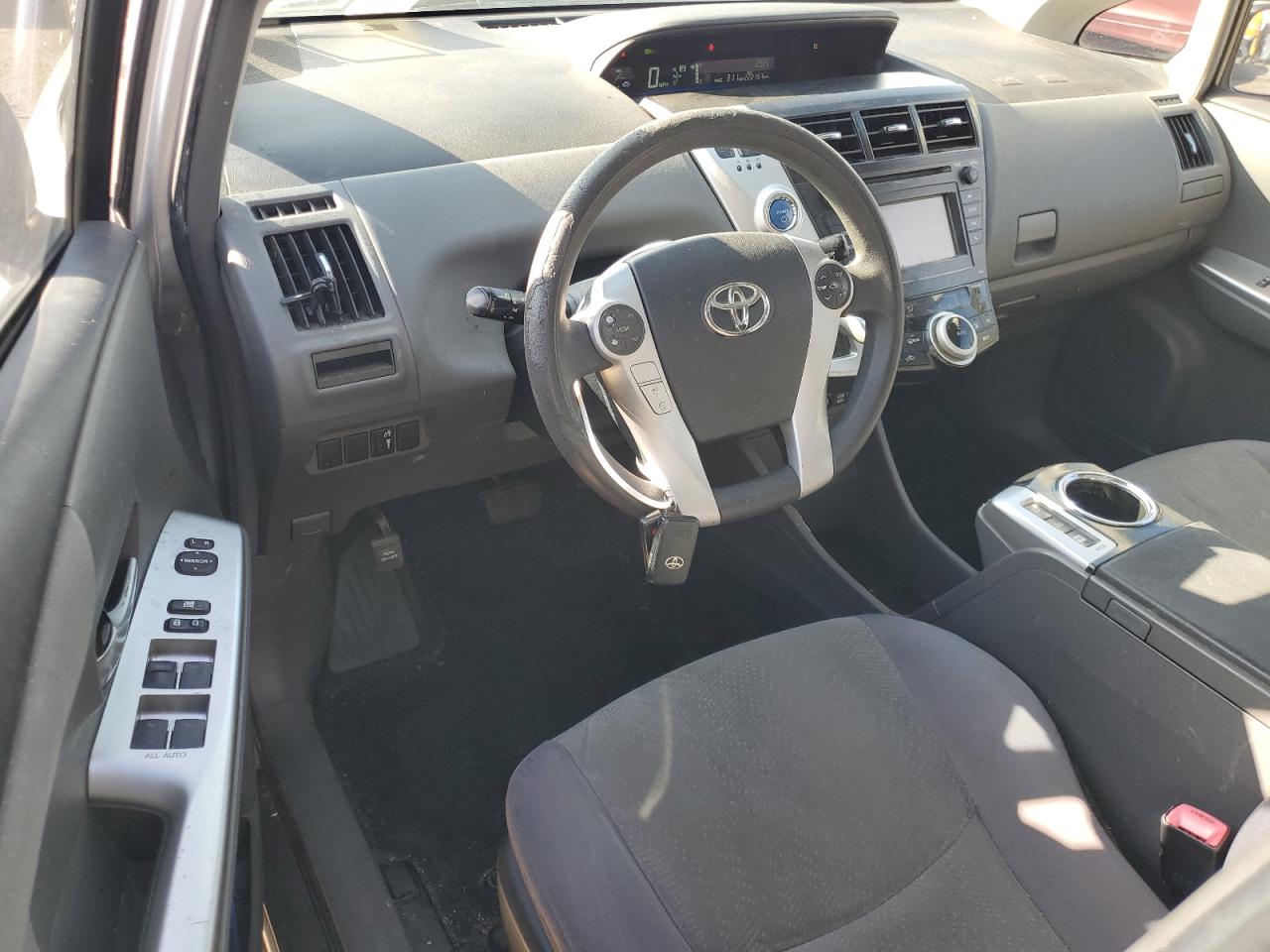 2012 Toyota Prius - Image 8