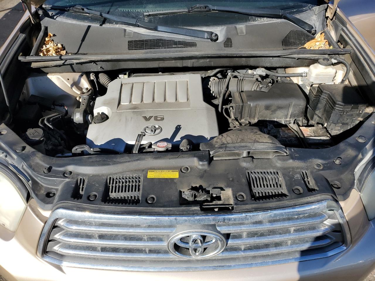 2010 Toyota Highlander - Image 12