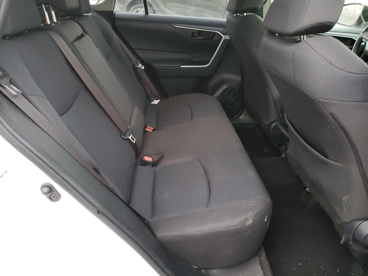 2019 Toyota RAV 4 - Image 11