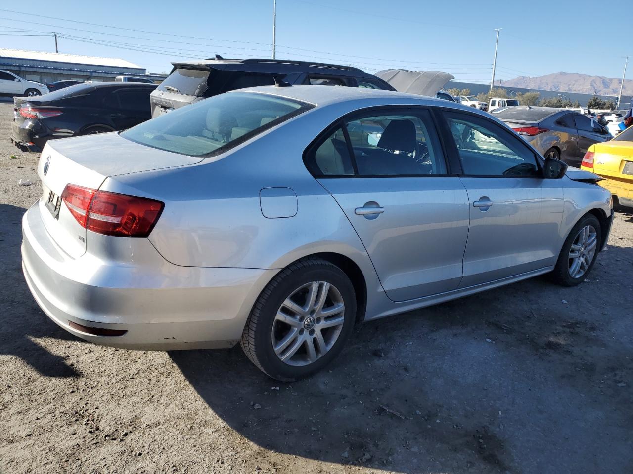 2015 Volkswagen Jetta - Image 3