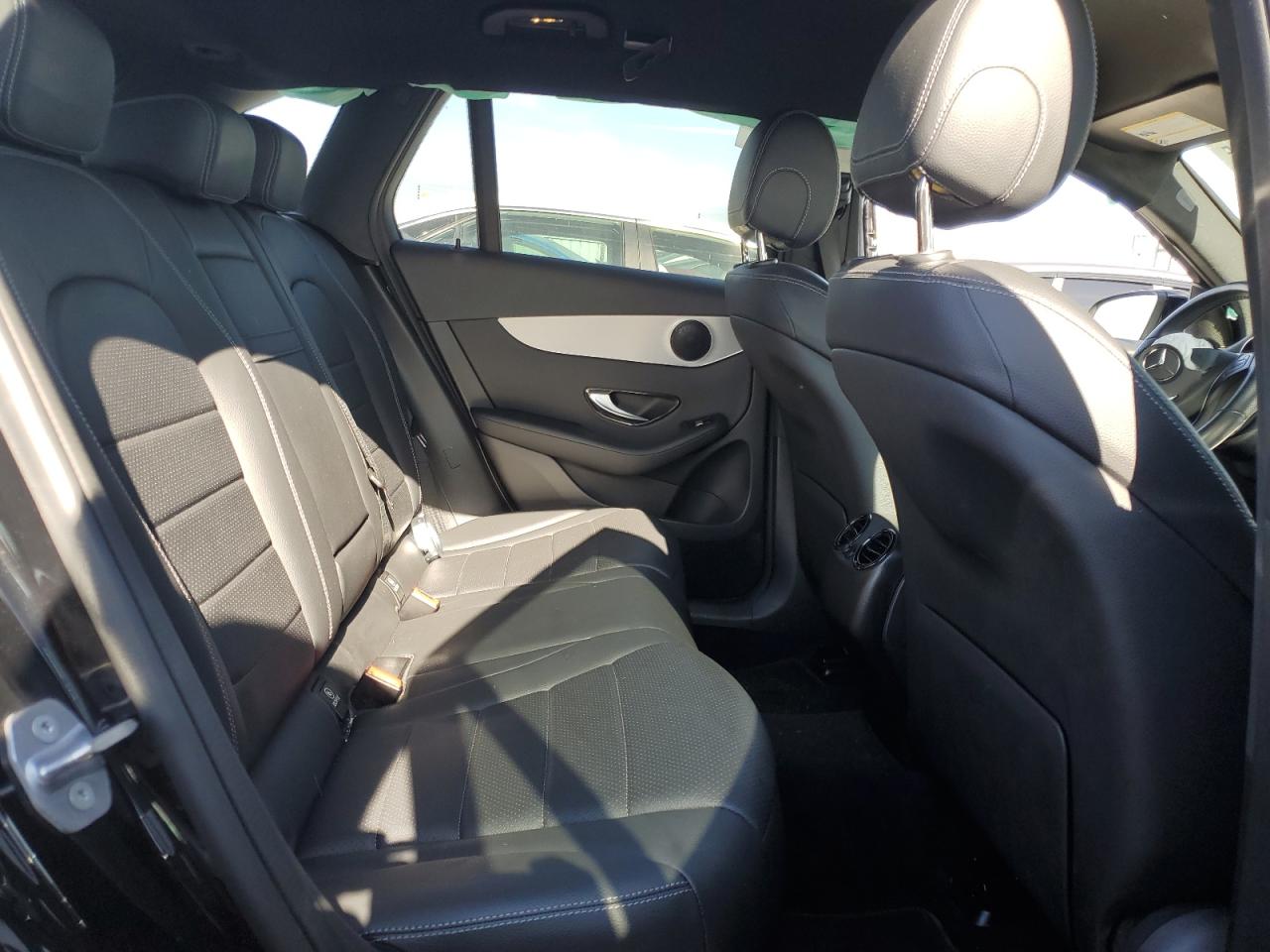 2019 Mercedes-Benz GLC - Image 11