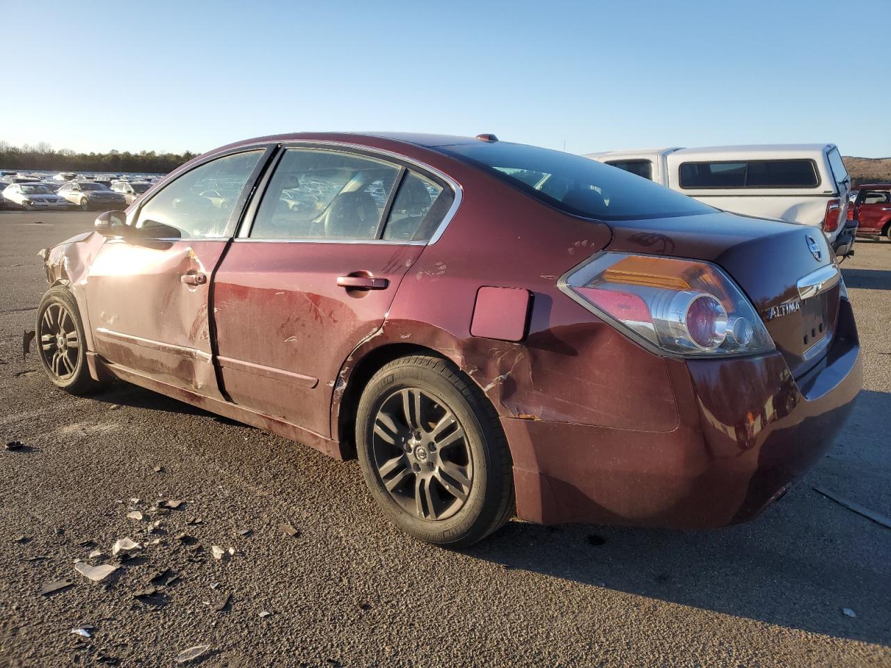 2011 Nissan Altima - Image 2