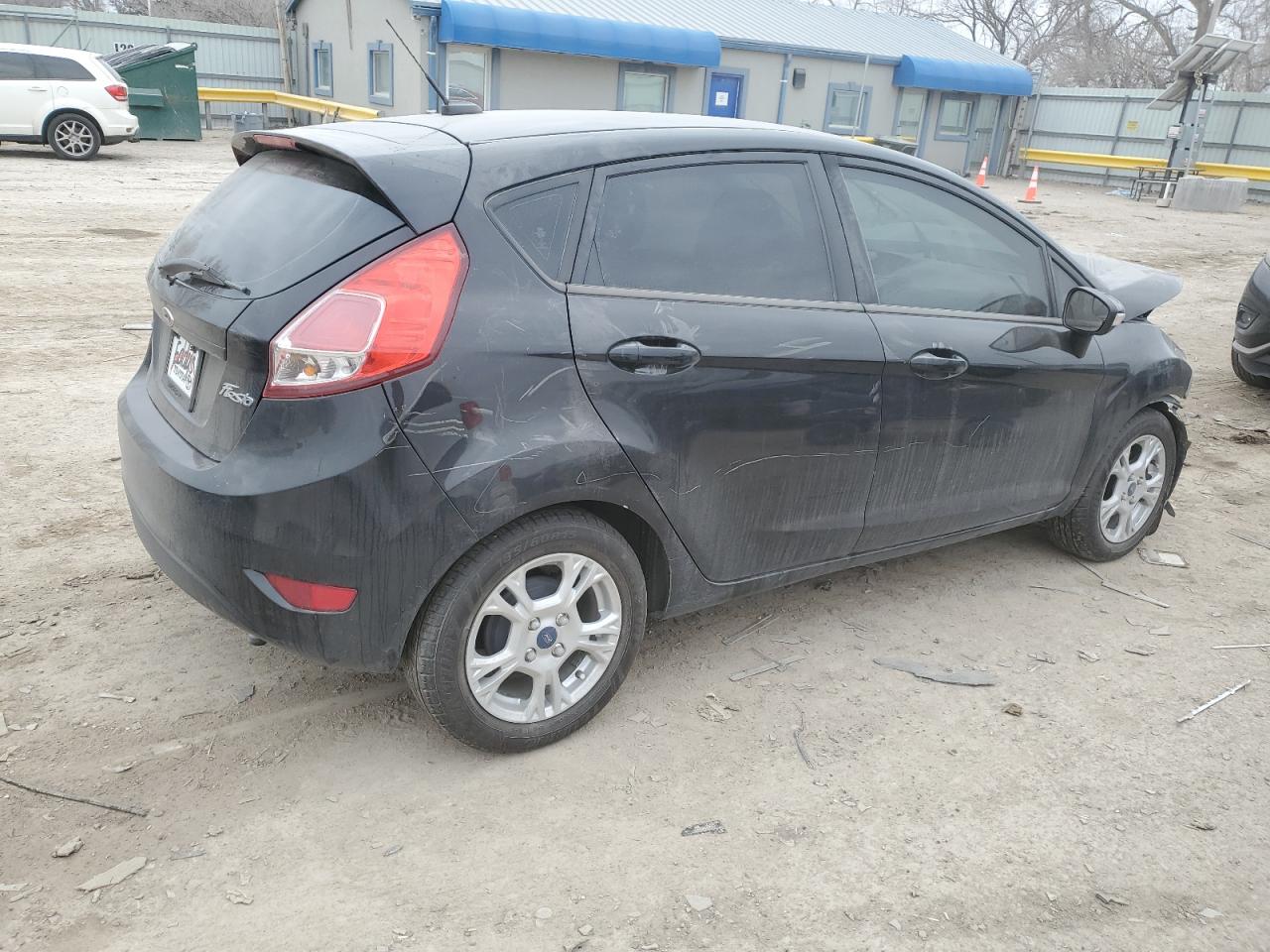 2015 Ford Fiesta - Image 3