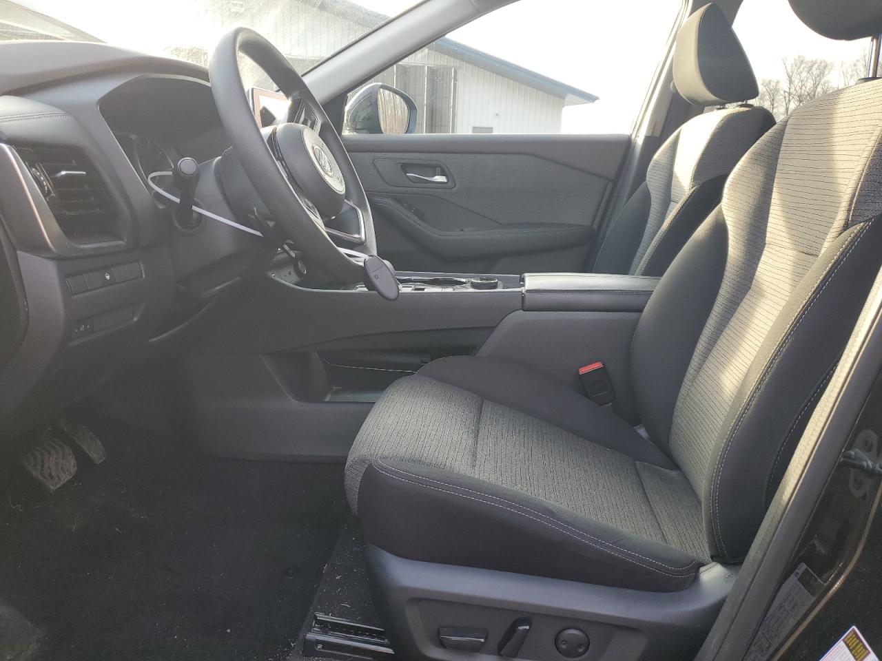 2021 Nissan Rogue - Image 7