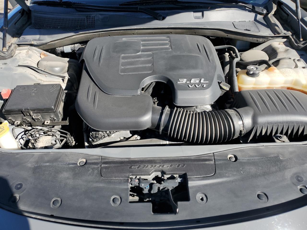2019 Dodge Charger - Image 11