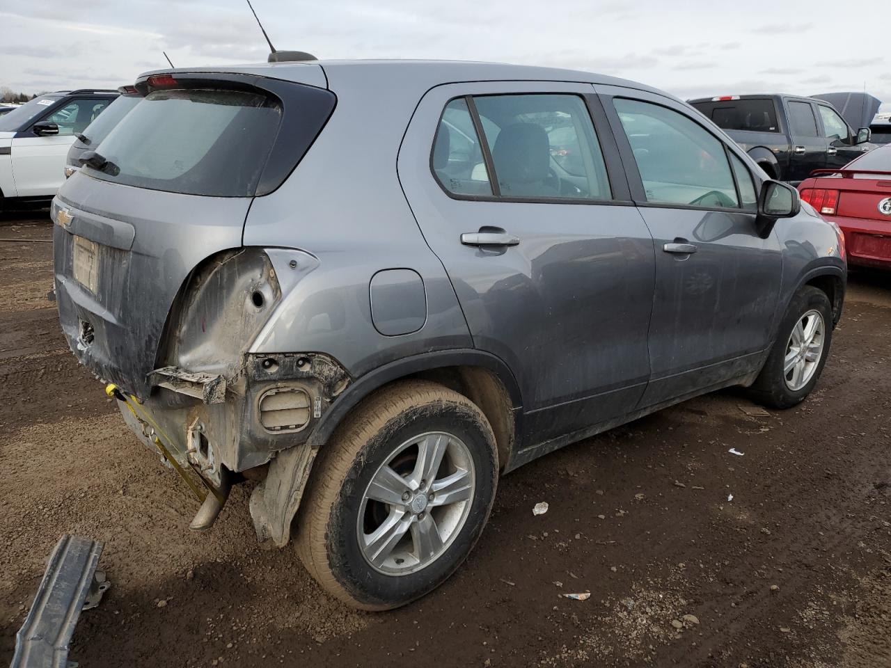2020 Chevrolet Trax - Image 3