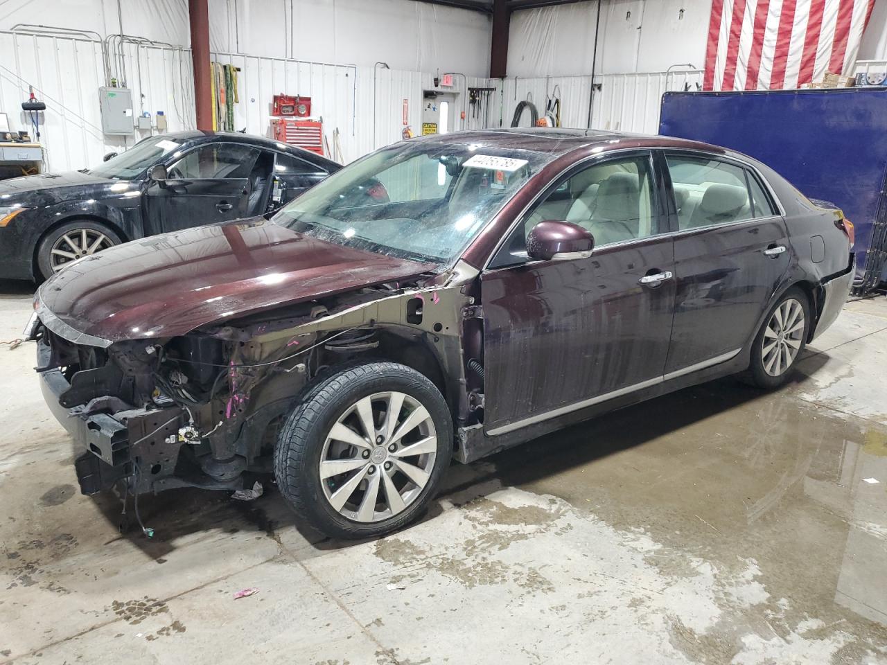 2011 Toyota Avalon - Image 1