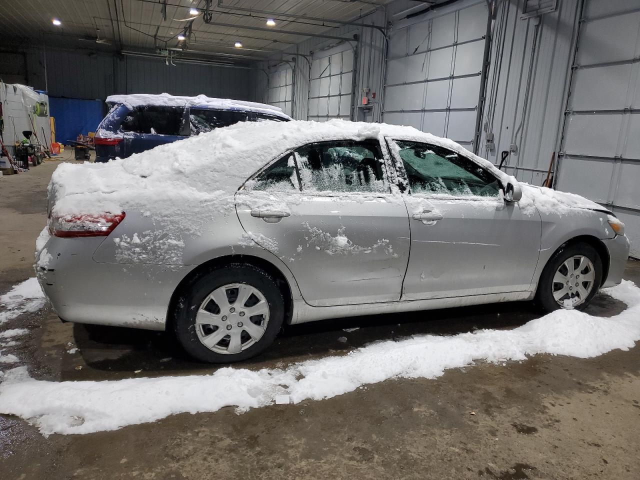 2010 Toyota Camry - Image 3