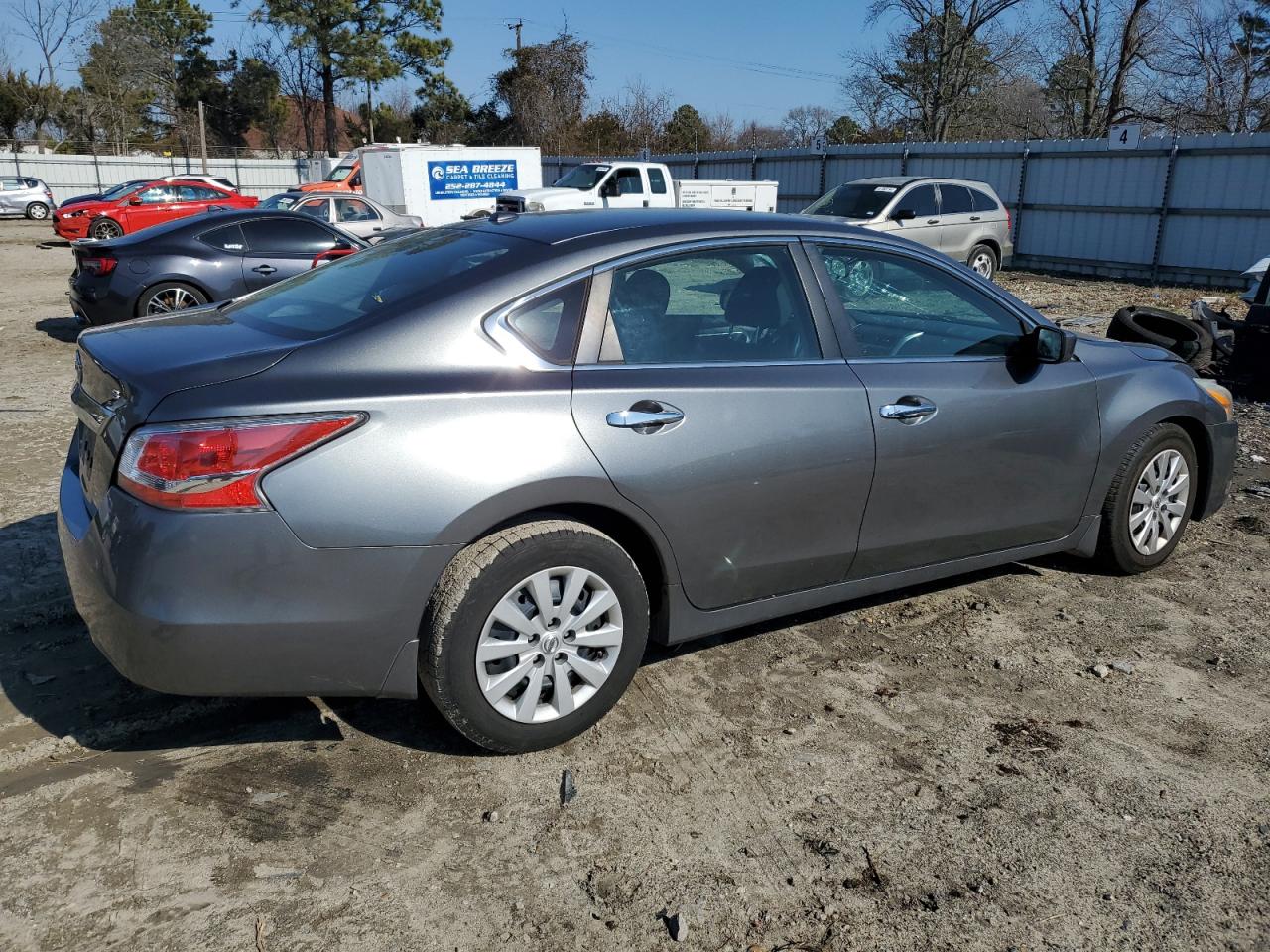 2015 Nissan Altima - Image 3