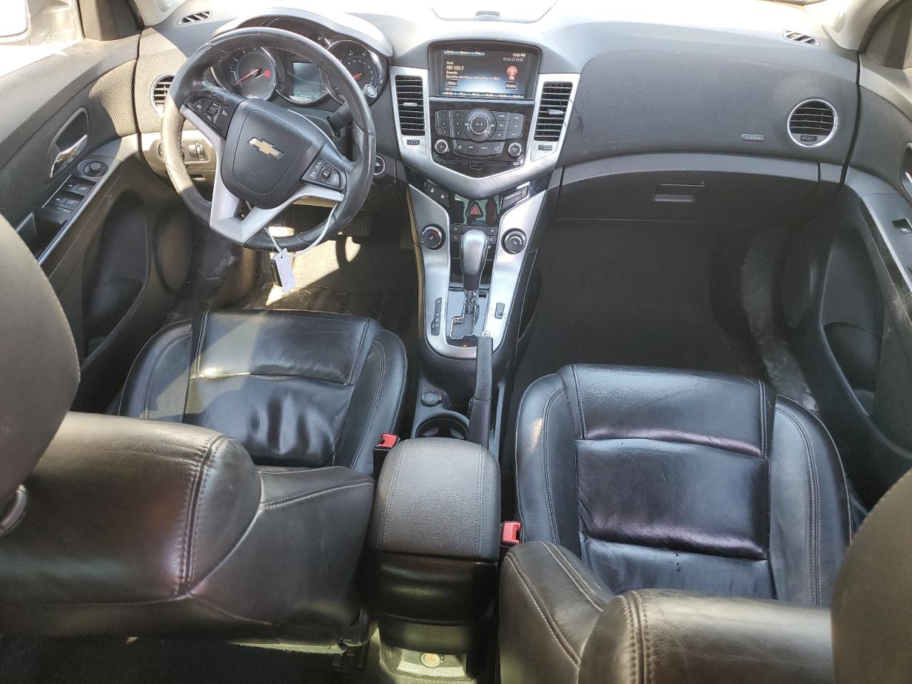 2013 Chevrolet Cruze - Image 8