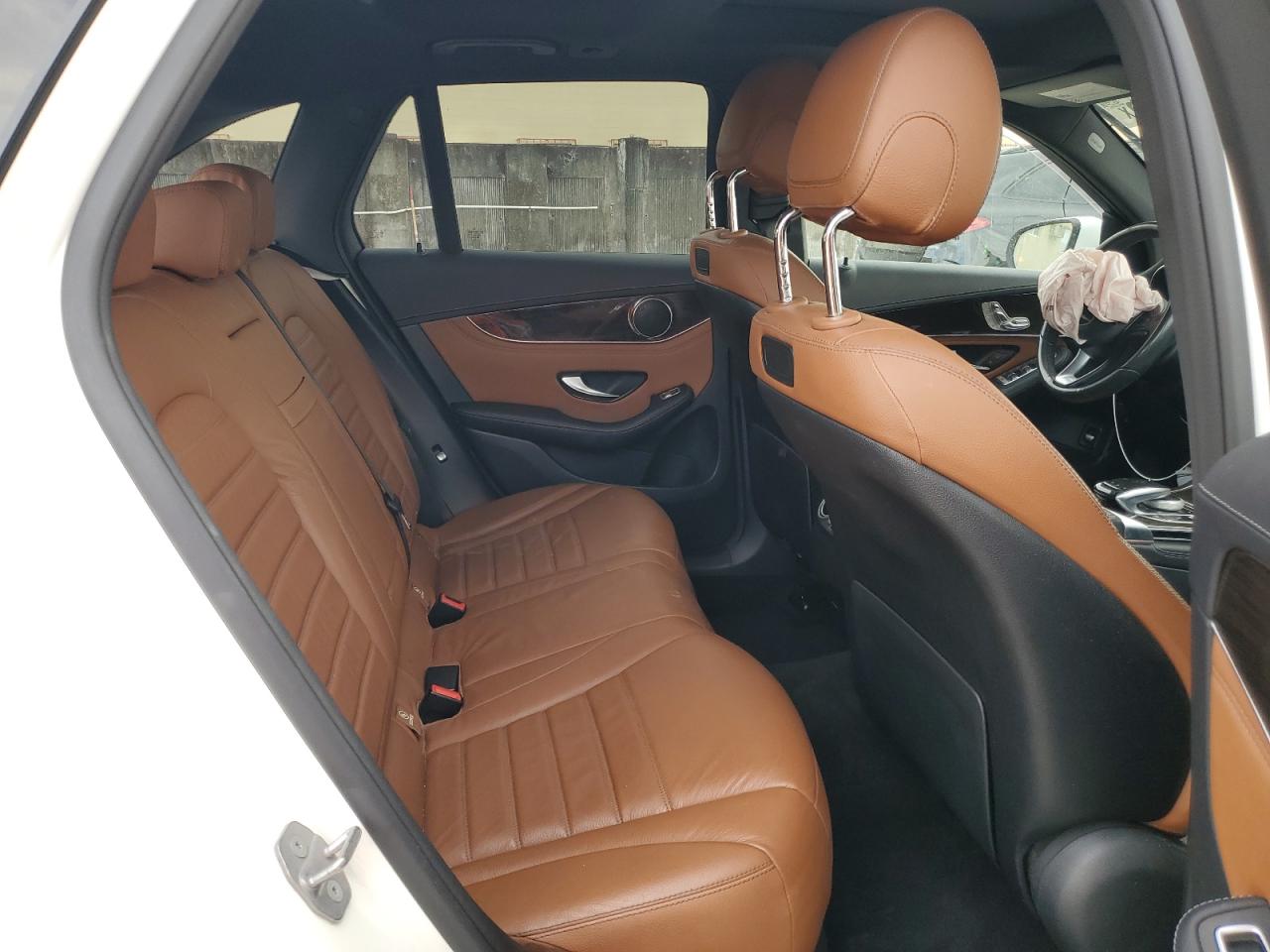 2018 Mercedes-Benz GLC - Image 11