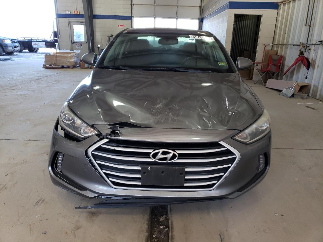 2017 Hyundai Elantra - Image 5