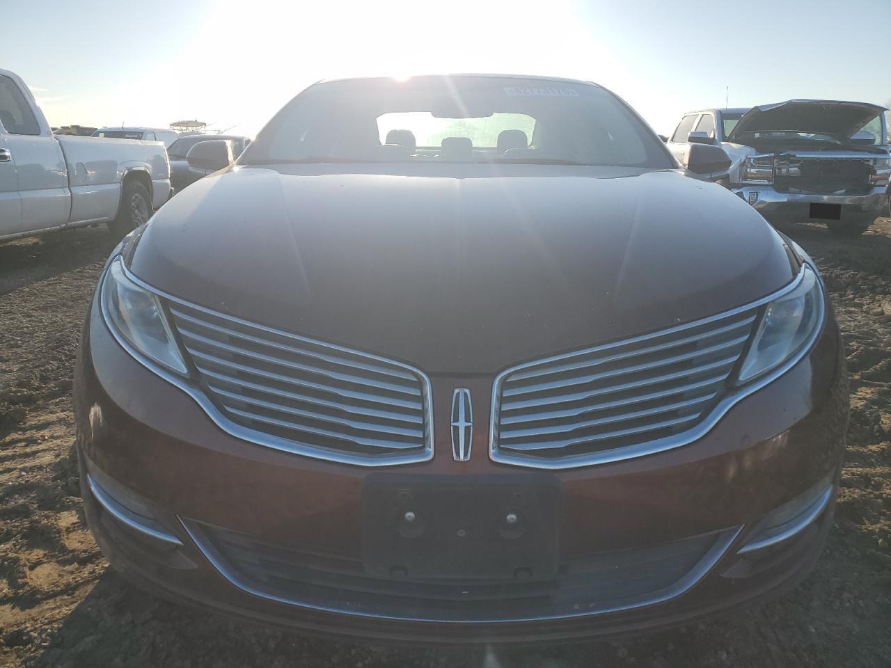 2016 Lincoln MKZ - Image 5