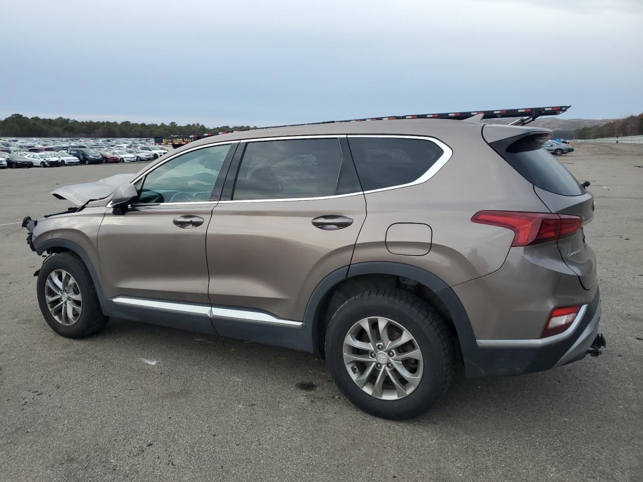 2019 Hyundai Santa Fe - Image 2