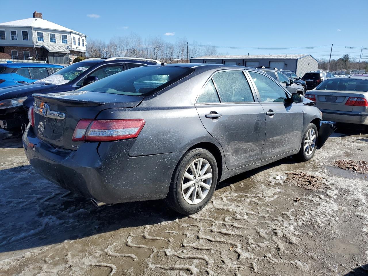 2011 Toyota Camry - Image 3