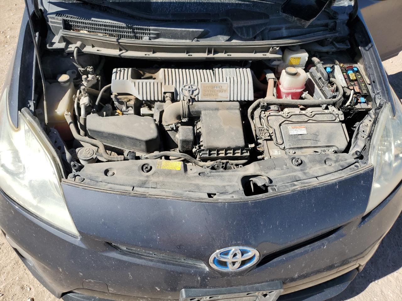 2013 Toyota Prius - Image 11