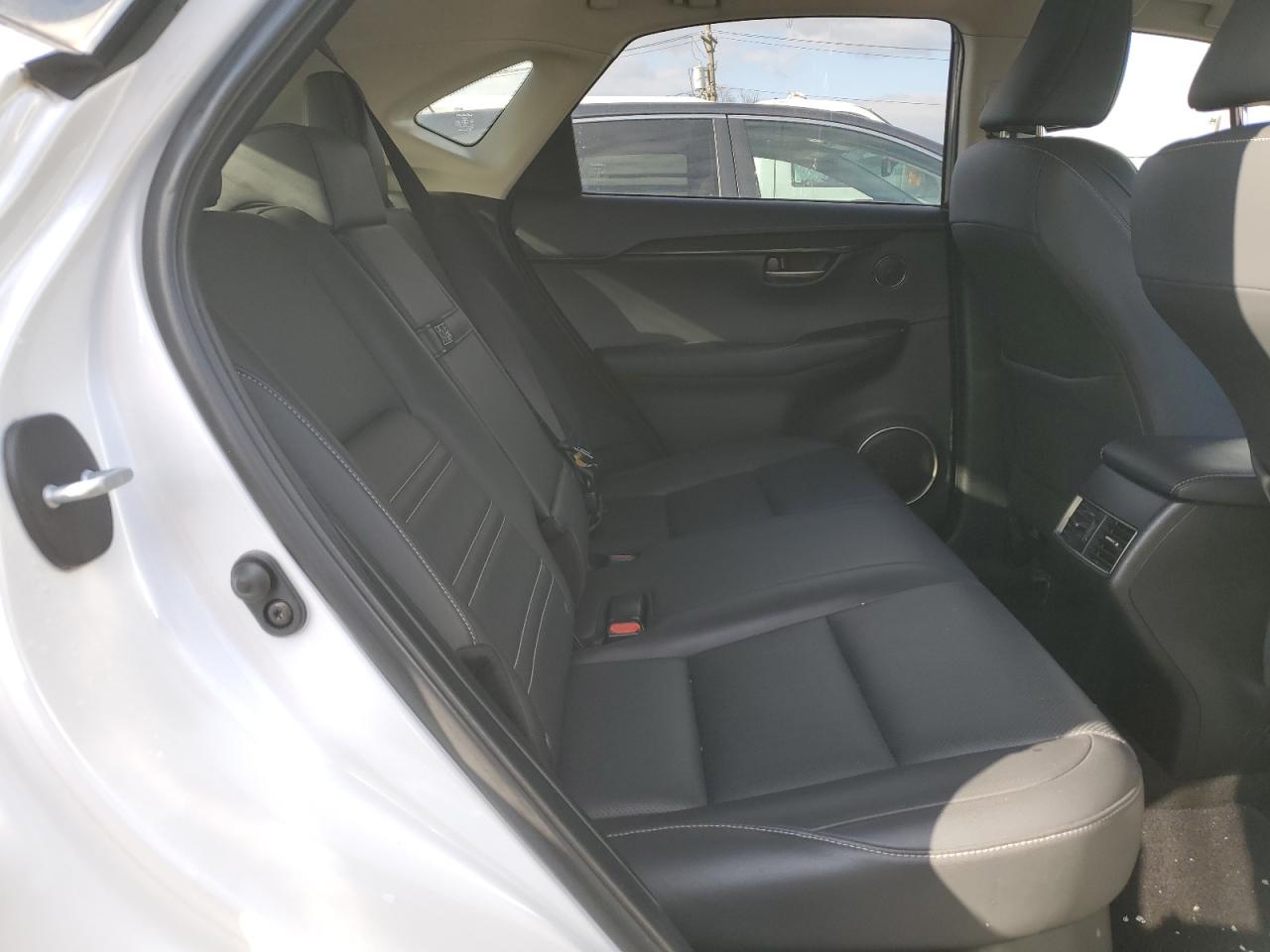 2015 Lexus NX - Image 11