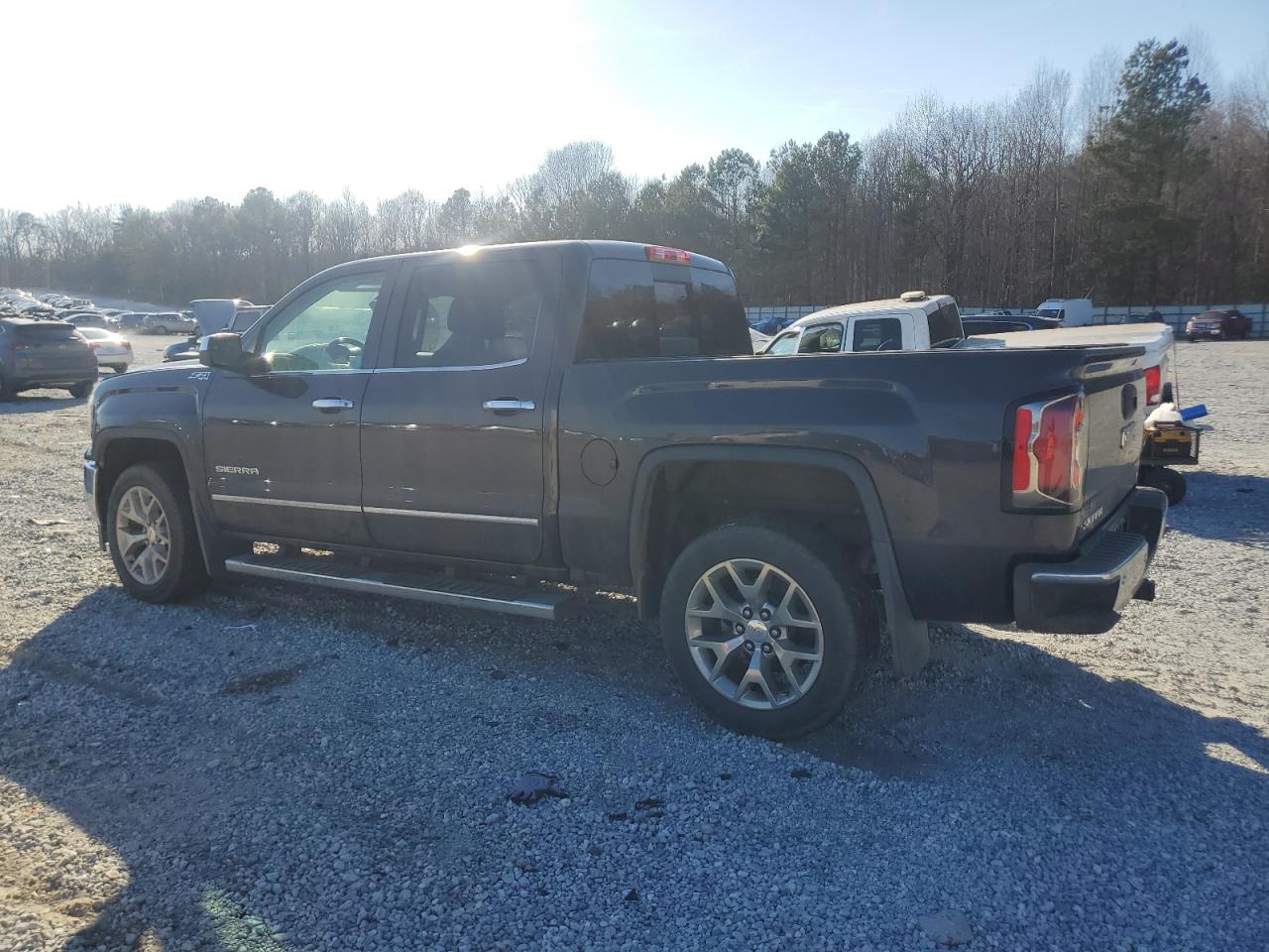 2016 GMC Sierra - Image 2