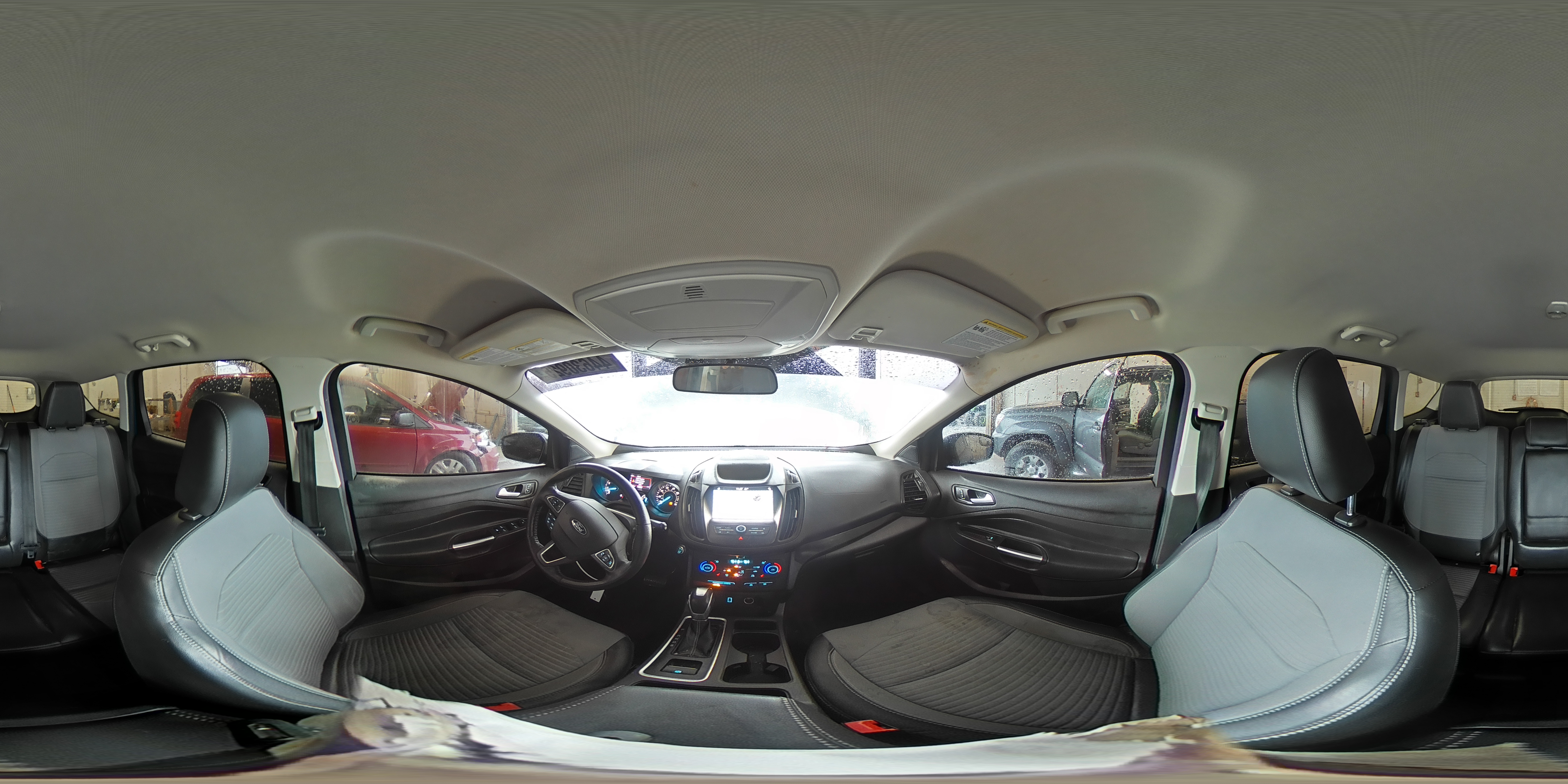2019 Ford Escape - Image 16