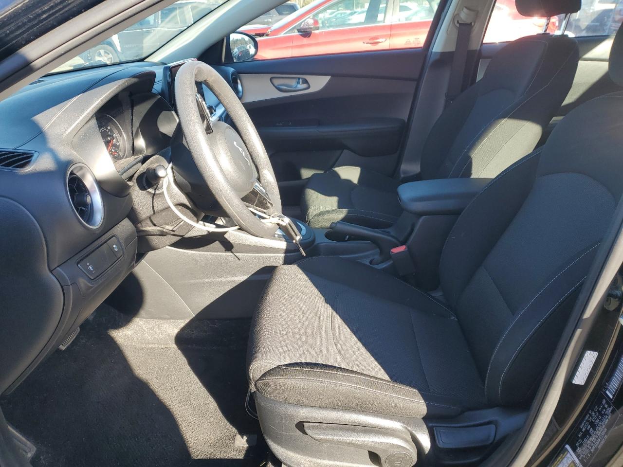 2023 Kia Forte - Image 7