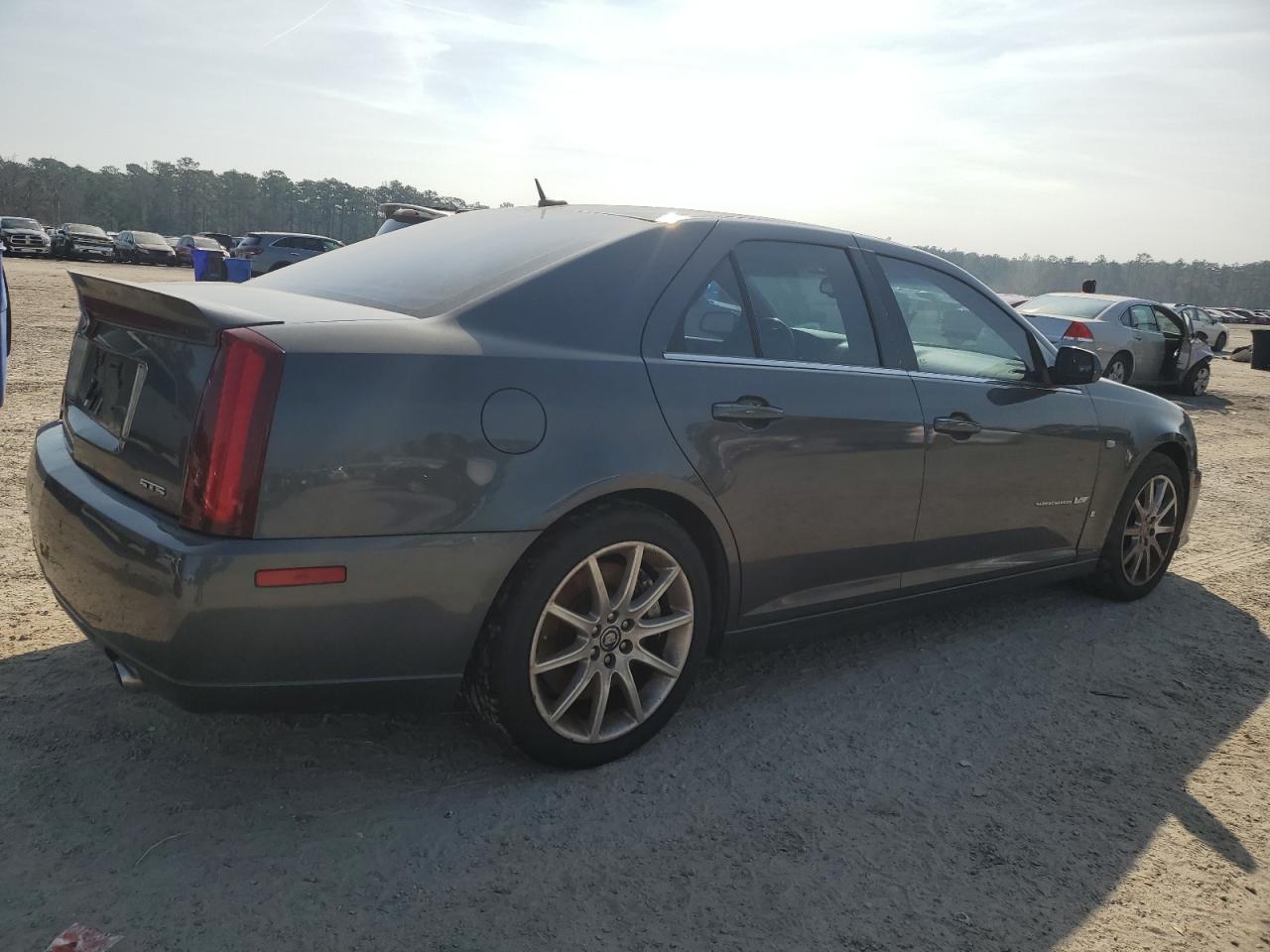 2007 Cadillac STS - Image 3