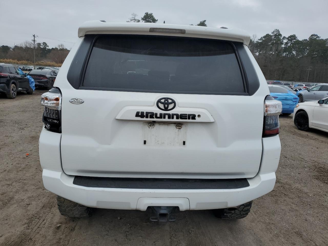2021 Toyota 4Runner - Image 6