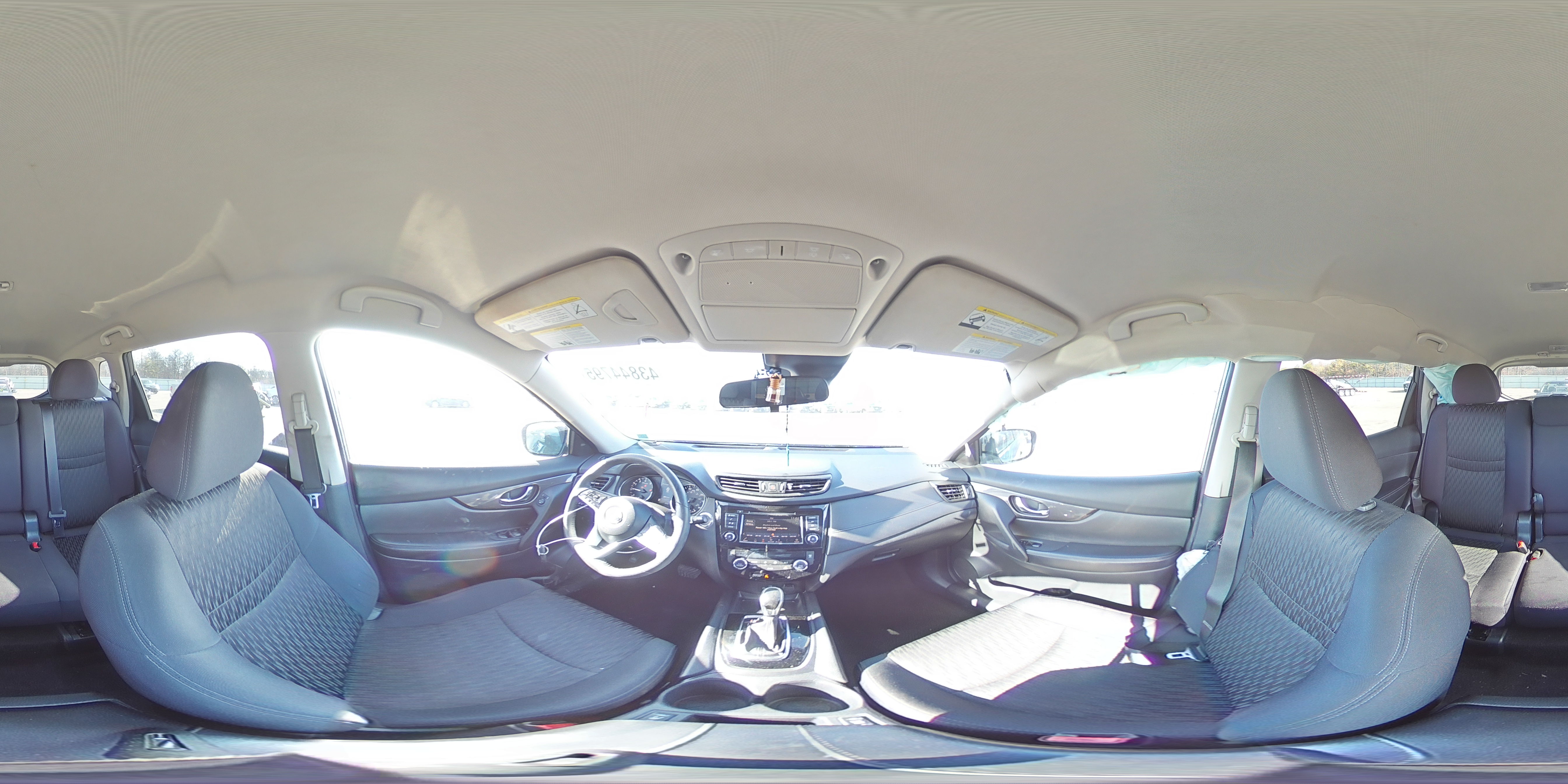 2019 Nissan Rogue - Image 14