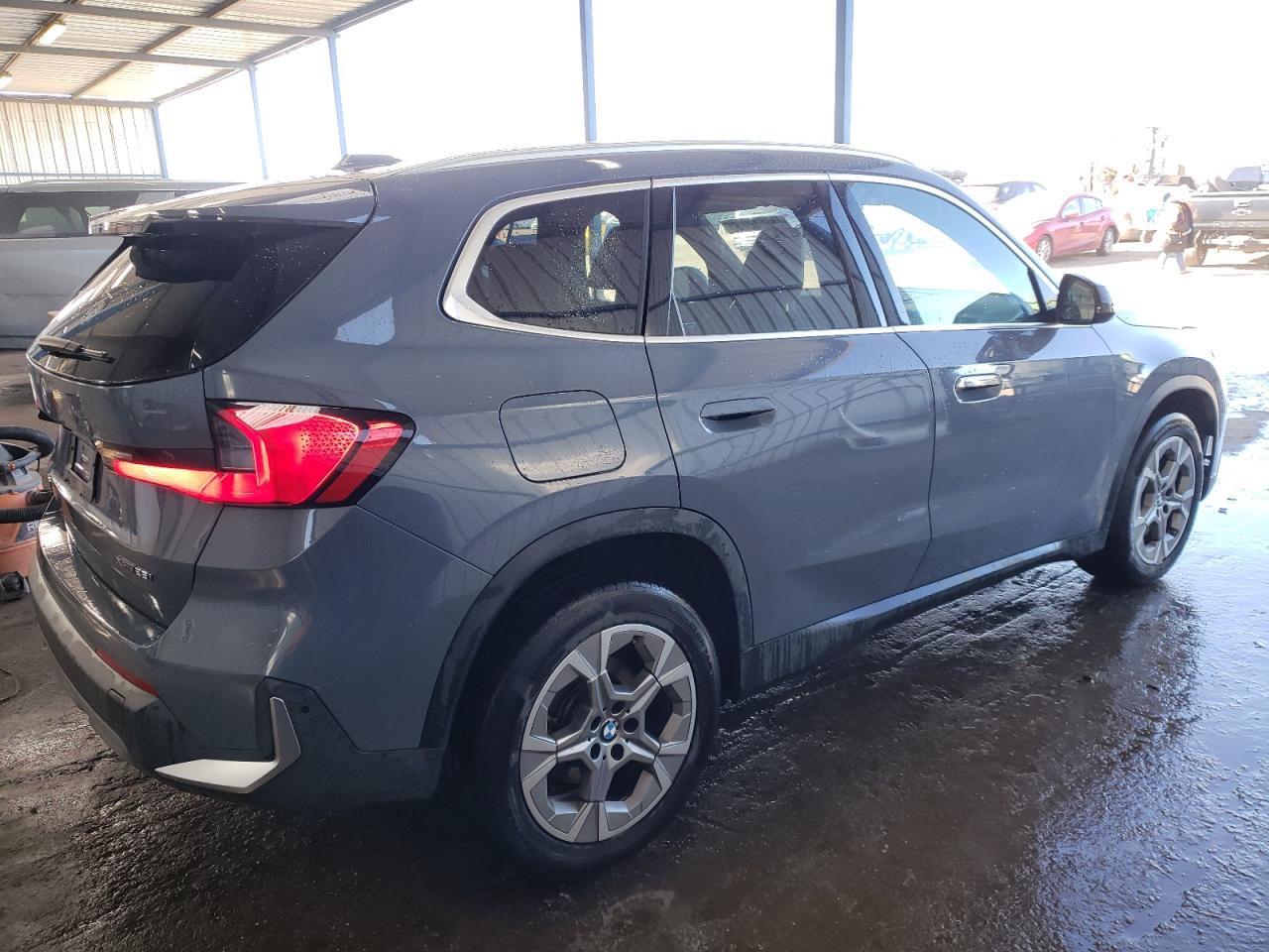 2023 BMW X1 - Image 3